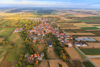 Photographie aérienne de Vue d'ensemble du village depuis l'ouest à Winden dans le département Rhénanie-Palatinat, Allemagne