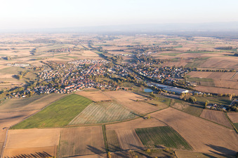 Enregistrement par drone de Soultz-sous-Forêts dans le département Bas Rhin, France