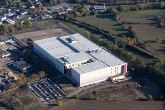 Vue aérienne de Zone industrielle à Östringen dans le département Bade-Wurtemberg, Allemagne