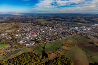Vue aérienne de Derrière l'A6 à Sinsheim dans le département Bade-Wurtemberg, Allemagne