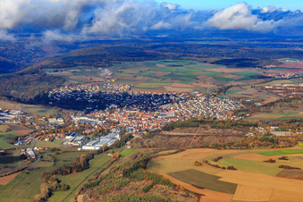 Vue aérienne de Vue de la ville depuis le sud-est à Hardheim dans le département Bade-Wurtemberg, Allemagne