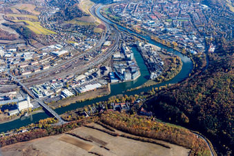 Vue aérienne de Hafenstr Nord à le quartier Dürrbachtal in Würzburg dans le département Bavière, Allemagne