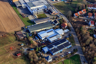 Vue aérienne de Société de construction métallique et d'acier Erb Ltd. à le quartier Pleisweiler in Bad Bergzabern dans le département Rhénanie-Palatinat, Allemagne