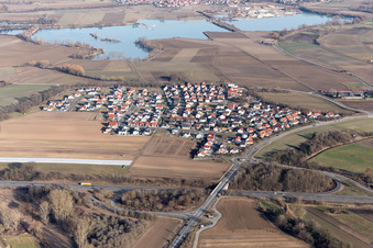 Quartier Hardtwald in Neupotz dans le département Rhénanie-Palatinat, Allemagne d'en haut