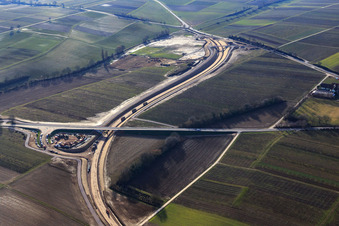 Vue oblique de Chantier de construction de la rocade de la B38 à Impflingen dans le département Rhénanie-Palatinat, Allemagne