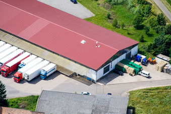 Photographie aérienne de Agence de transport Nuss dans le parc industriel de l'Ouest à Herxheim bei Landau dans le département Rhénanie-Palatinat, Allemagne