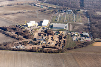 Vue aérienne de Sous-station de Pfalzwerke à Mutterstadt dans le département Rhénanie-Palatinat, Allemagne