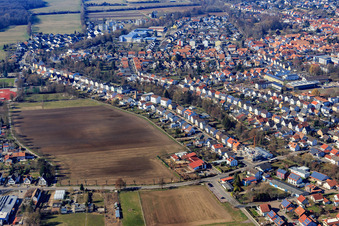 Vue aérienne de Kettelerstraße depuis l'est à Herxheim bei Landau dans le département Rhénanie-Palatinat, Allemagne