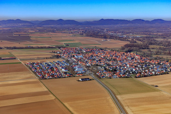 Vue aérienne de Vue du sud-est à Steinweiler dans le département Rhénanie-Palatinat, Allemagne