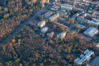 Vue aérienne de Domus 7, Maison Reinhold Schneider, Collège Hermann Ehlers à le quartier Innenstadt-West in Karlsruhe dans le département Bade-Wurtemberg, Allemagne