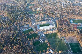Wildparkstadion, chantier de construction à le quartier Innenstadt-Ost in Karlsruhe dans le département Bade-Wurtemberg, Allemagne depuis l'avion