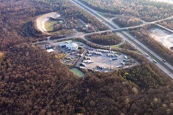 Vue aérienne de Champ de tir et aire de repos de Bremgarten à Hartheim am Rhein dans le département Bade-Wurtemberg, Allemagne