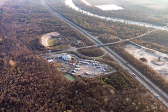 Vue aérienne de Champ de tir et aire de repos de Bremgarten à Hartheim am Rhein dans le département Bade-Wurtemberg, Allemagne