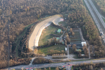 Photographie aérienne de Champ de tir et aire de repos de Bremgarten à Hartheim am Rhein dans le département Bade-Wurtemberg, Allemagne