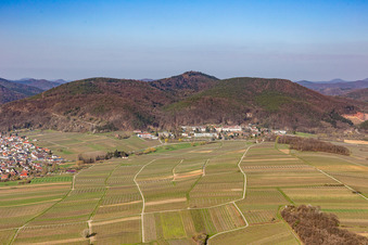 Vue aérienne de Clinique du Palatinat à Landeck à Klingenmünster dans le département Rhénanie-Palatinat, Allemagne