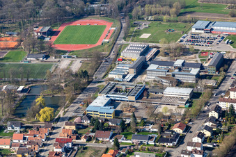 Vue aérienne de Centre scolaire à Kandel dans le département Rhénanie-Palatinat, Allemagne