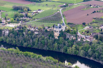 Vue aérienne de Cingle de Montfort à Vitrac dans le département Dordogne, France