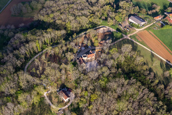 Vue aérienne de Lou Castel à Castelnaud-la-Chapelle dans le département Dordogne, France