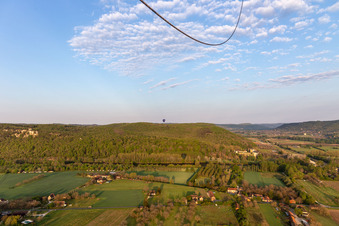Vue oblique de Vézac dans le département Dordogne, France