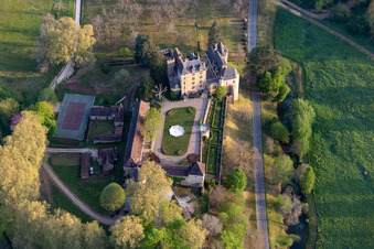 Vue aérienne de Parc du château de Fayrac à Castelnaud-la-Chapelle dans le département Dordogne, France