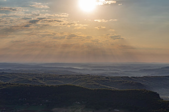 Vue aérienne de Castelnaud-la-Chapelle dans le département Dordogne, France