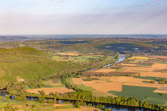Saint-Vincent-de-Cosse dans le département Dordogne, France d'en haut