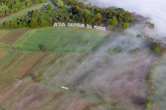 Photographie aérienne de Jésus Sauveur du Monde, Hannesacker à Rott dans le département Bas Rhin, France