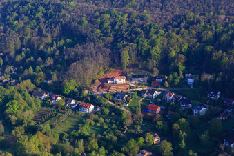 Vue aérienne de Villa dans la Slevogtstrasse à Leinsweiler dans le département Rhénanie-Palatinat, Allemagne