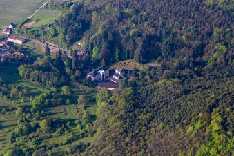 Vue aérienne de Clinique privée à Gleisweiler dans le département Rhénanie-Palatinat, Allemagne