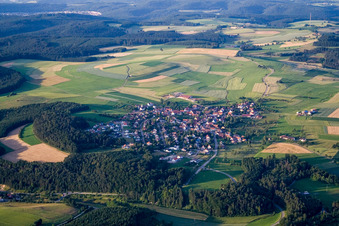 Vue aérienne de Village - Vue à le quartier Mauenheim in Immendingen dans le département Bade-Wurtemberg, Allemagne