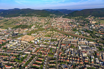 Vue aérienne de Quartier de Branchweiler à Neustadt an der Weinstraße dans le département Rhénanie-Palatinat, Allemagne