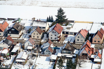Wattstr à Freckenfeld dans le département Rhénanie-Palatinat, Allemagne depuis l'avion