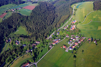 Vue aérienne de Sentier du château à le quartier Sterneck in Loßburg dans le département Bade-Wurtemberg, Allemagne