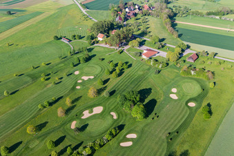 Vue aérienne de Club de golf Alpirsbach eV à le quartier Peterzell in Alpirsbach dans le département Bade-Wurtemberg, Allemagne