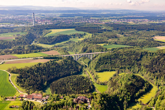 Vue aérienne de Pont A81 Neckartal à Rottweil dans le département Bade-Wurtemberg, Allemagne