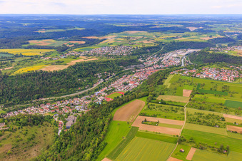 Vue aérienne de Du sud à Sulz am Neckar dans le département Bade-Wurtemberg, Allemagne