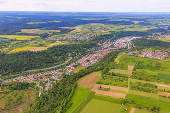 Vue aérienne de Du sud à Sulz am Neckar dans le département Bade-Wurtemberg, Allemagne