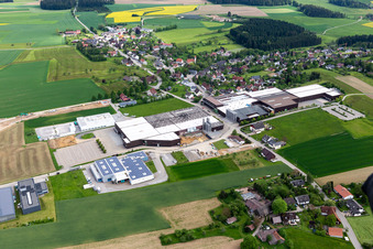 Vue aérienne de GFV Closure Technology GmbH à le quartier Peterzell in Alpirsbach dans le département Bade-Wurtemberg, Allemagne