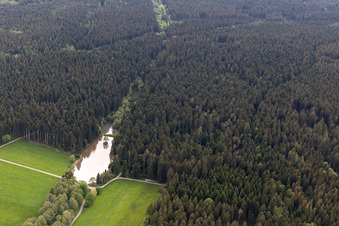 Vue aérienne de Staffelbach à Fluorn-Winzeln dans le département Bade-Wurtemberg, Allemagne