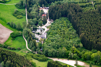 Vue aérienne de Jardin alpin et nénuphars à Balingen dans le département Bade-Wurtemberg, Allemagne