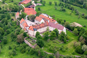 Photographie aérienne de Monastère de Kirchberg (Maison Berneuchen) à Sulz am Neckar dans le département Bade-Wurtemberg, Allemagne