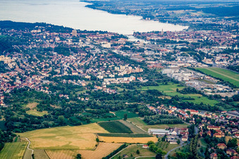 Vue aérienne de Du nord-ouest à le quartier Wollmatingen in Konstanz dans le département Bade-Wurtemberg, Allemagne