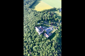 Vue oblique de Hôtel Schloss Weitenburg à le quartier Börstingen in Starzach dans le département Bade-Wurtemberg, Allemagne