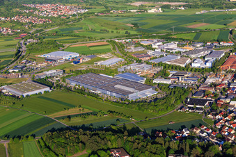 Vue aérienne de Zone industrielle : LGI Logistics Group International, Phoenix Contact à Herrenberg dans le département Bade-Wurtemberg, Allemagne
