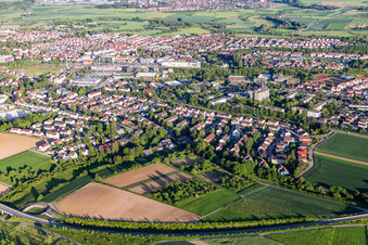 Vue aérienne de Nagolder Straße à Herrenberg dans le département Bade-Wurtemberg, Allemagne