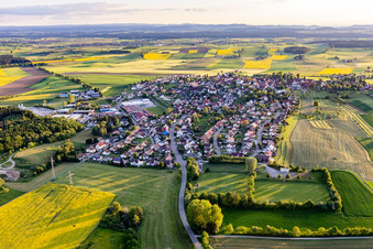 Vue aérienne de Quartier Hochmössingen in Oberndorf am Neckar dans le département Bade-Wurtemberg, Allemagne