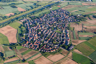 Vue aérienne de Quartier Griesheim in Offenburg dans le département Bade-Wurtemberg, Allemagne