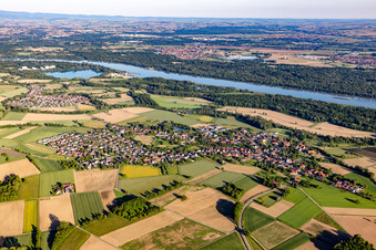 Vue aérienne de Zones riveraines du Rhin en Diersheim à le quartier Diersheim in Rheinau dans le département Bade-Wurtemberg, Allemagne