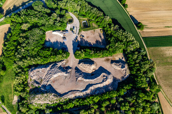Vue aérienne de MATÉRIELS à Seltz dans le département Bas Rhin, France
