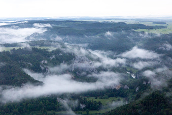 Vue aérienne de Gorges du Danube à Fridingen an der Donau dans le département Bade-Wurtemberg, Allemagne